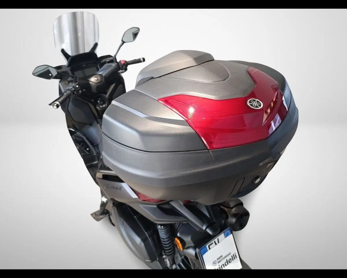 Yamaha X-Max 300 Tech Max (2025 - 26) (11)