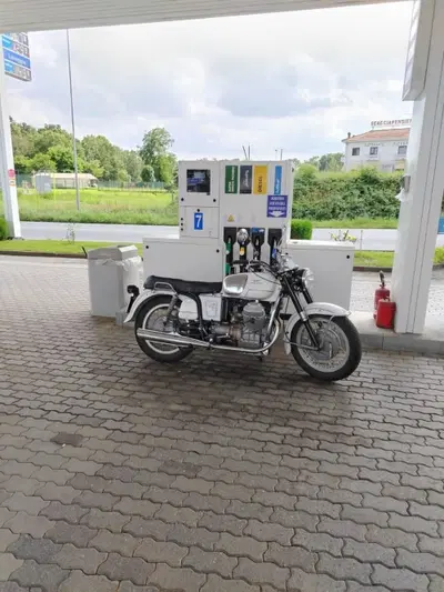 Moto Guzzi V7 700 d'epoca
