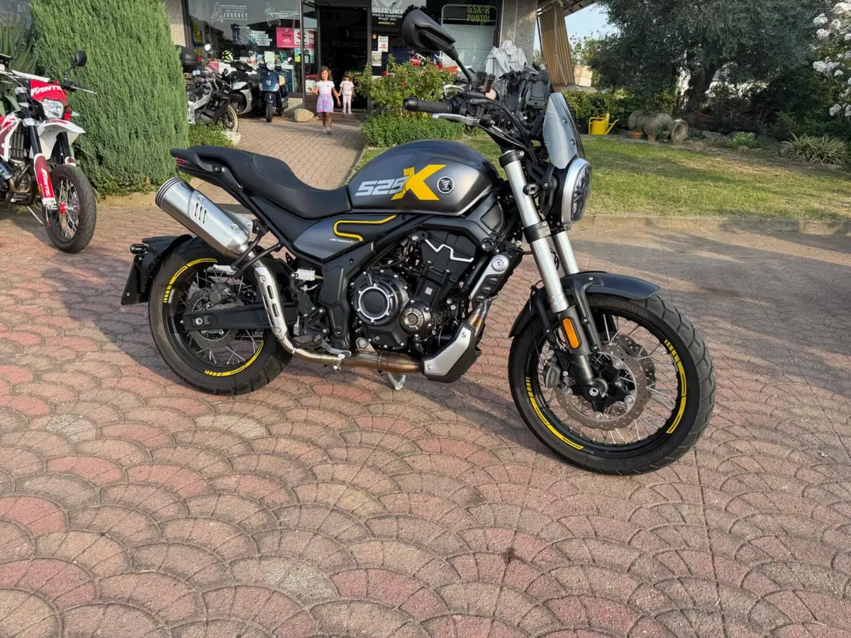Voge Trofeo 525ACX Scrambler (2023 - 26)