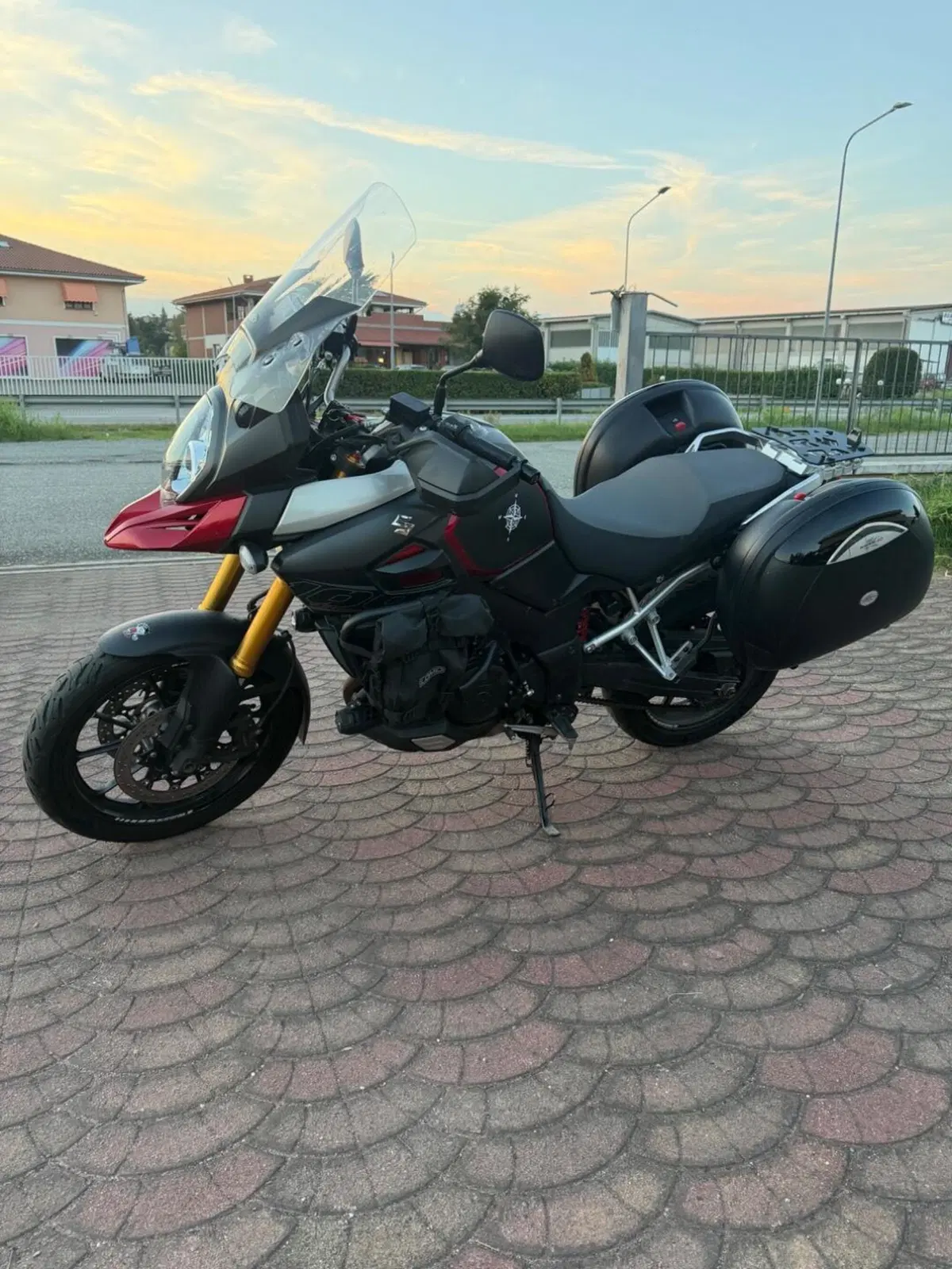 Suzuki V-Strom 1000 ABS (2014 - 17) (3)