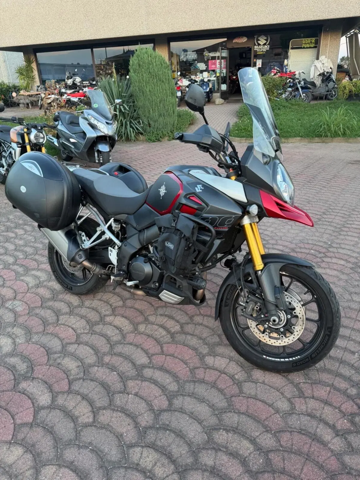 Suzuki V-Strom 1000 ABS (2014 - 17)