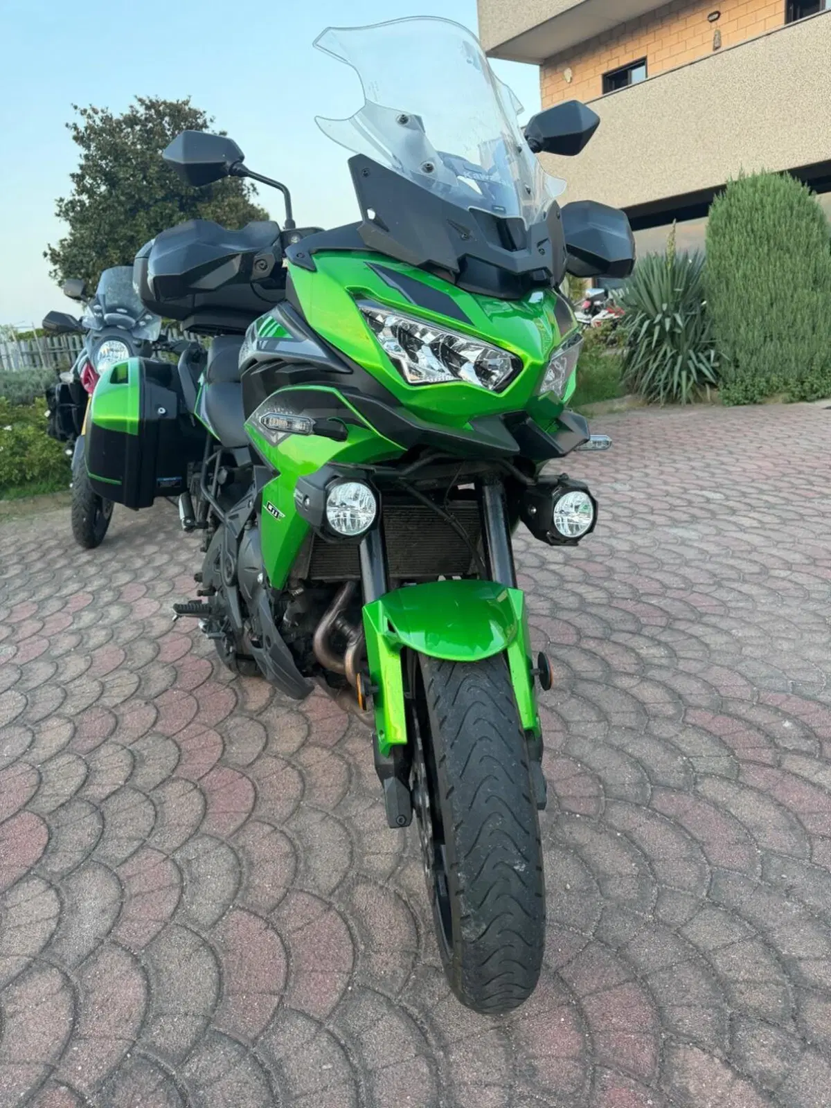 Kawasaki Versys 650 Tourer Plus (2022 - 24) (4)