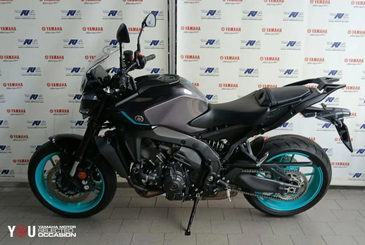 Yamaha MT-09 Y-AMT (2024 - 26) (2)