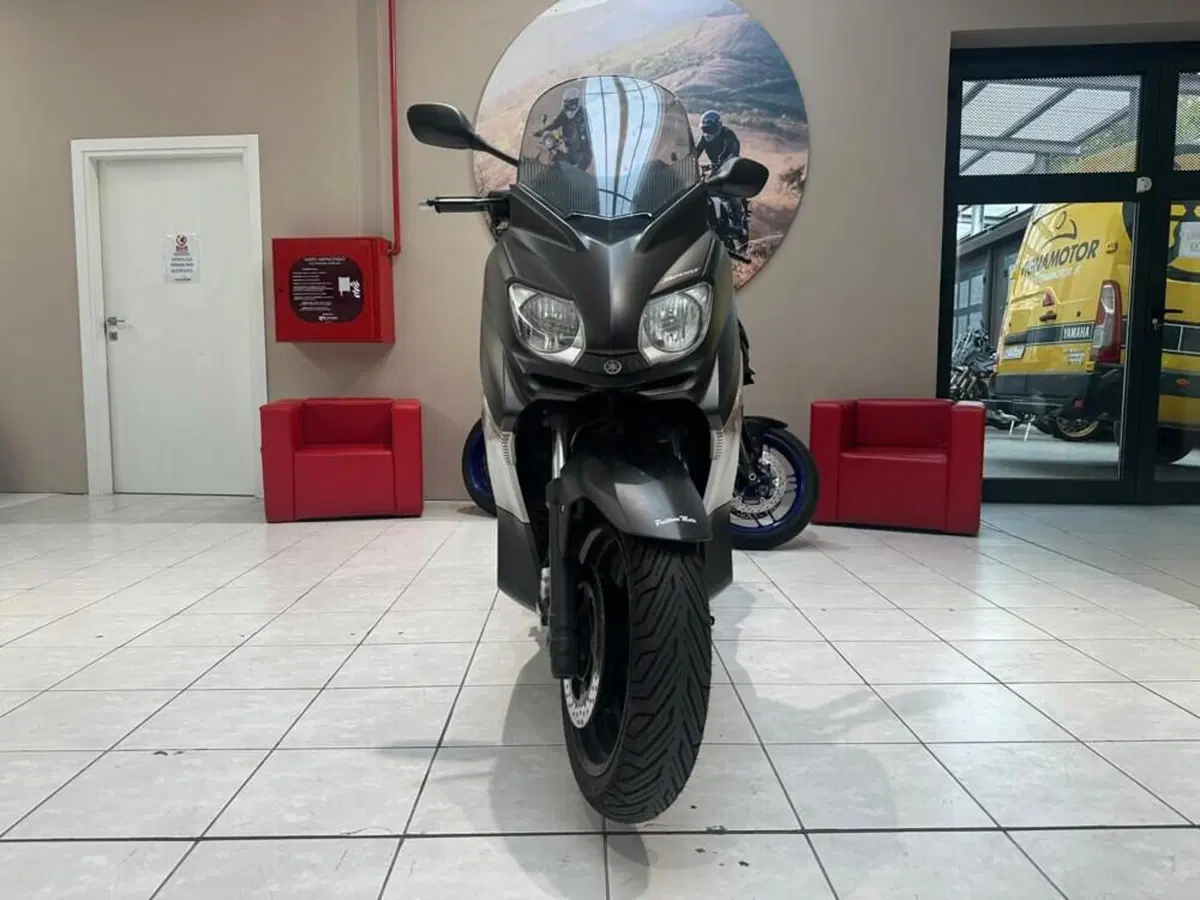 Yamaha X-Max 250 (2010 - 13) (2)