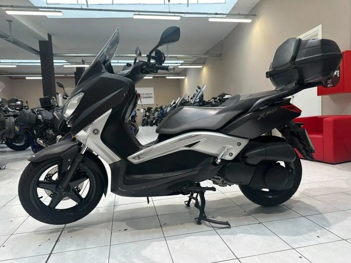 Yamaha X-Max 250 (2010 - 13) (3)