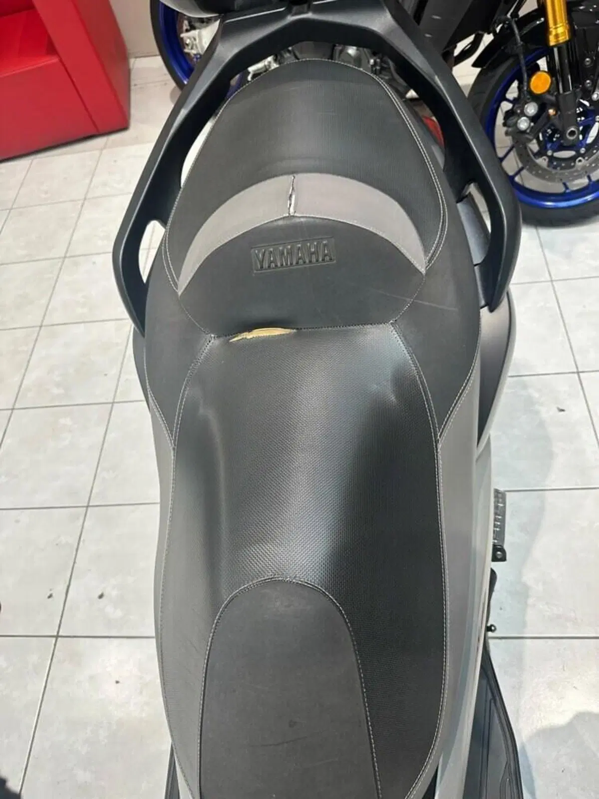 Yamaha X-Max 250 (2010 - 13) (6)