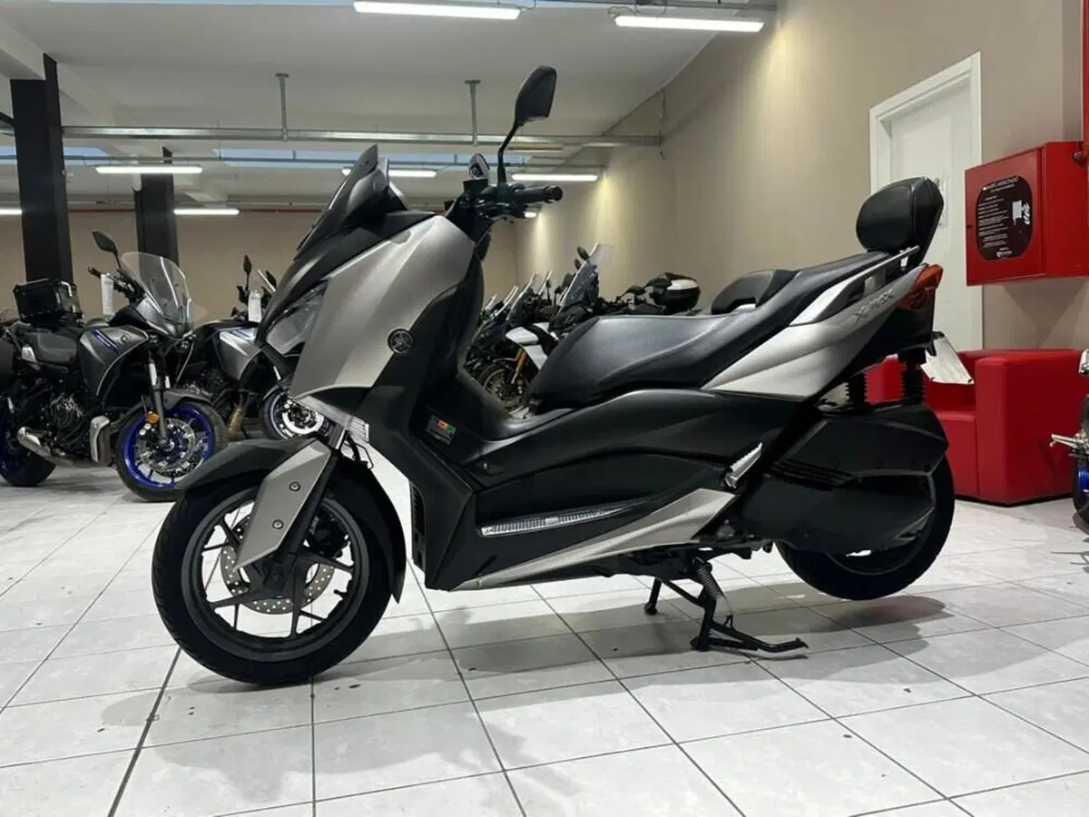 Yamaha X-Max 300 (2021 - 24) (6)
