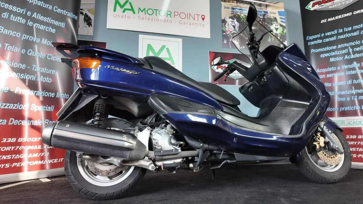 Yamaha Majesty 250 (1999 - 06) (3)