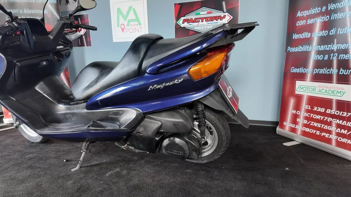 Yamaha Majesty 250 (1999 - 06) (9)