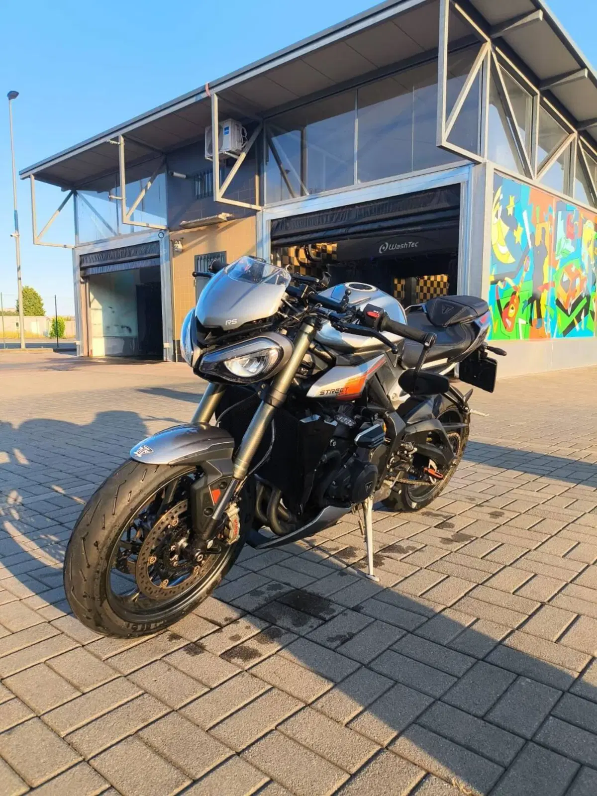 Triumph Street Triple 765 RS (2023 - 26) (2)