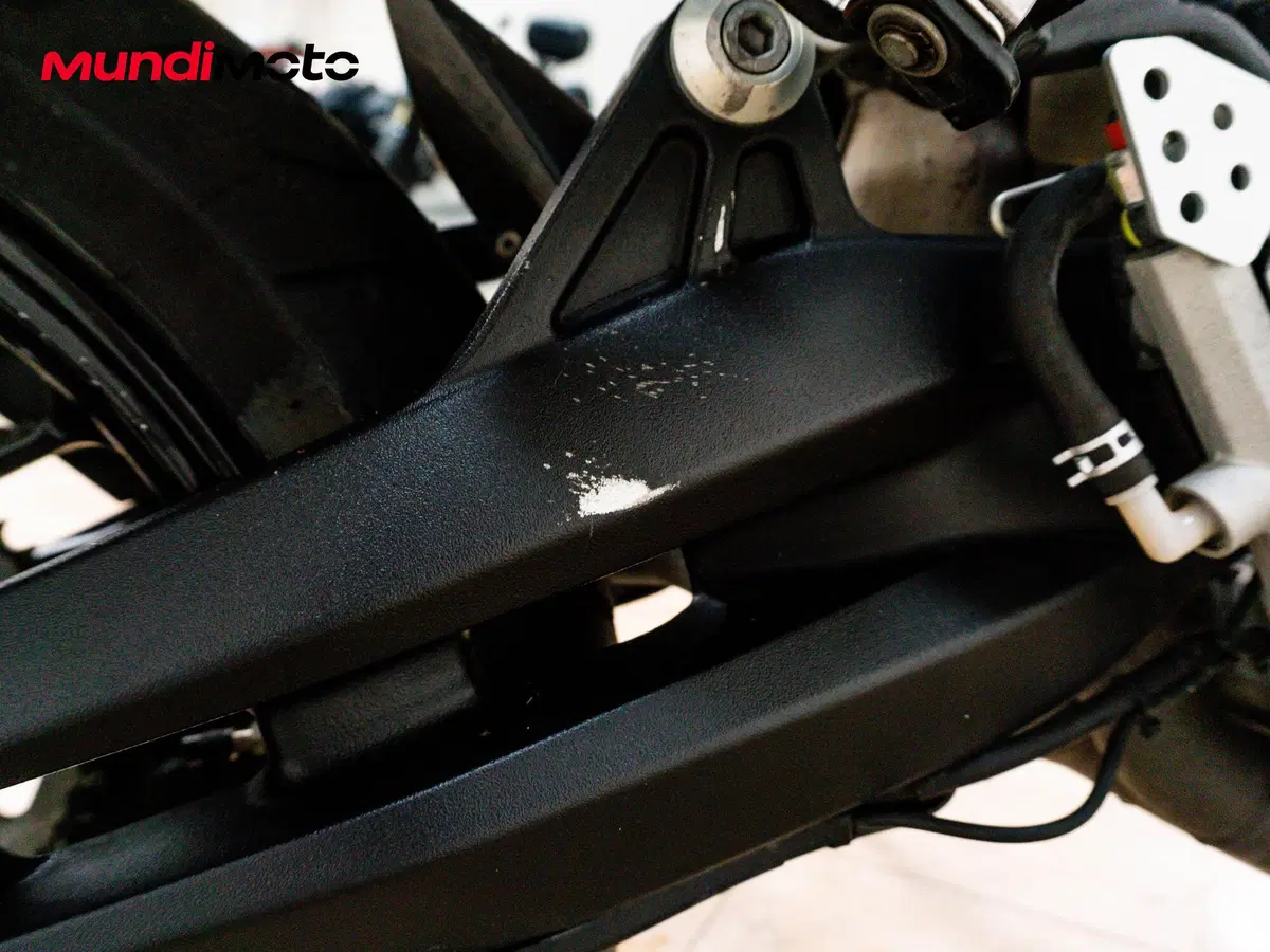 Aprilia Dorsoduro 900 (2017 - 20) (16)