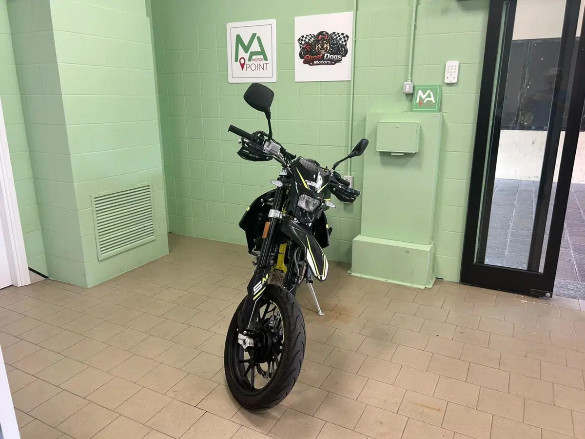 Swm SM 125 R (2022 - 24) (5)