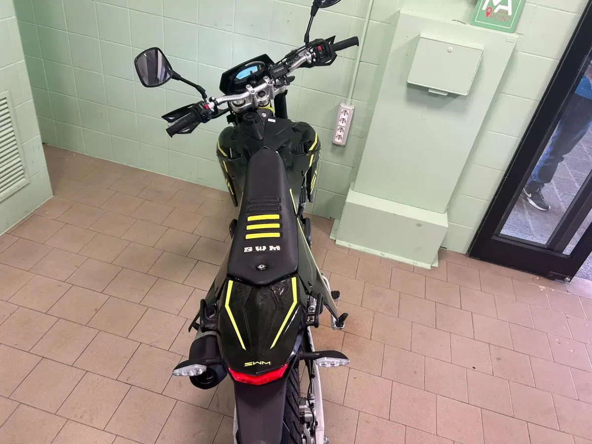 Swm SM 125 R (2022 - 24) (9)