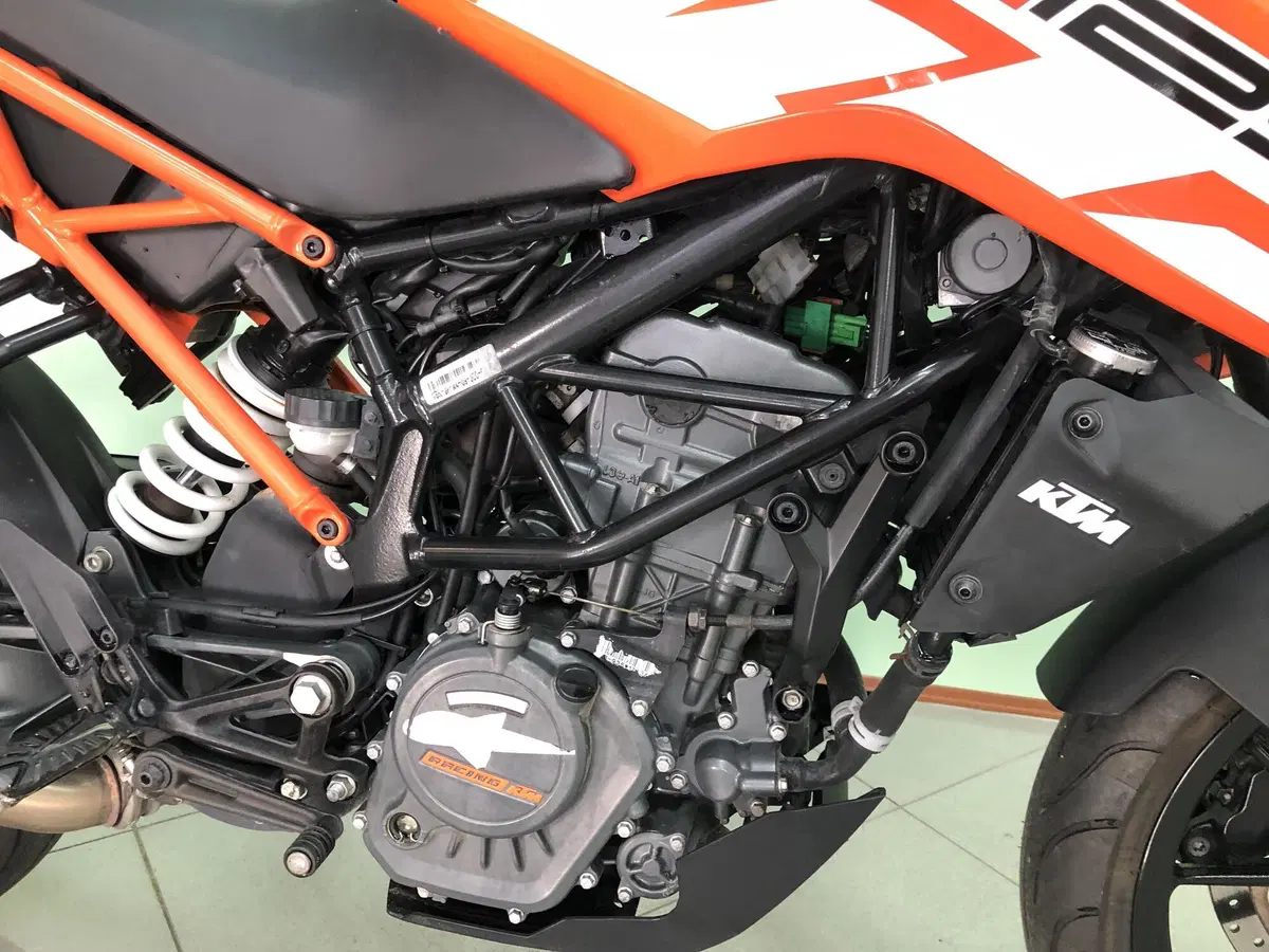 KTM 125 Duke ABS (2017 - 20) (18)