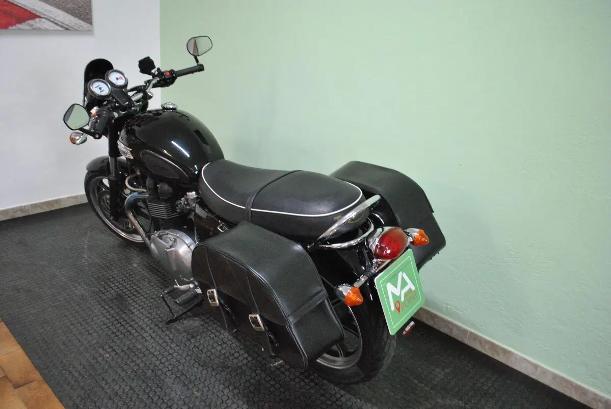 Triumph Bonneville (2007 - 16) (5)