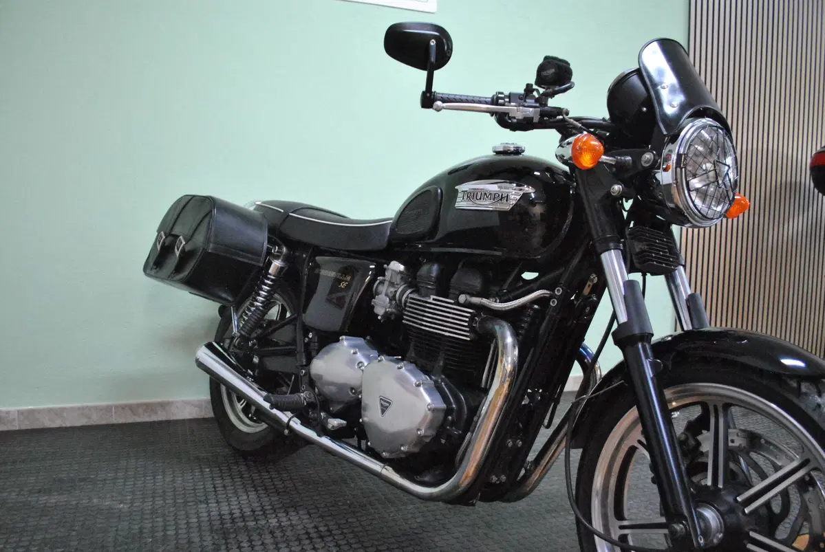 Triumph Bonneville (2007 - 16) (7)