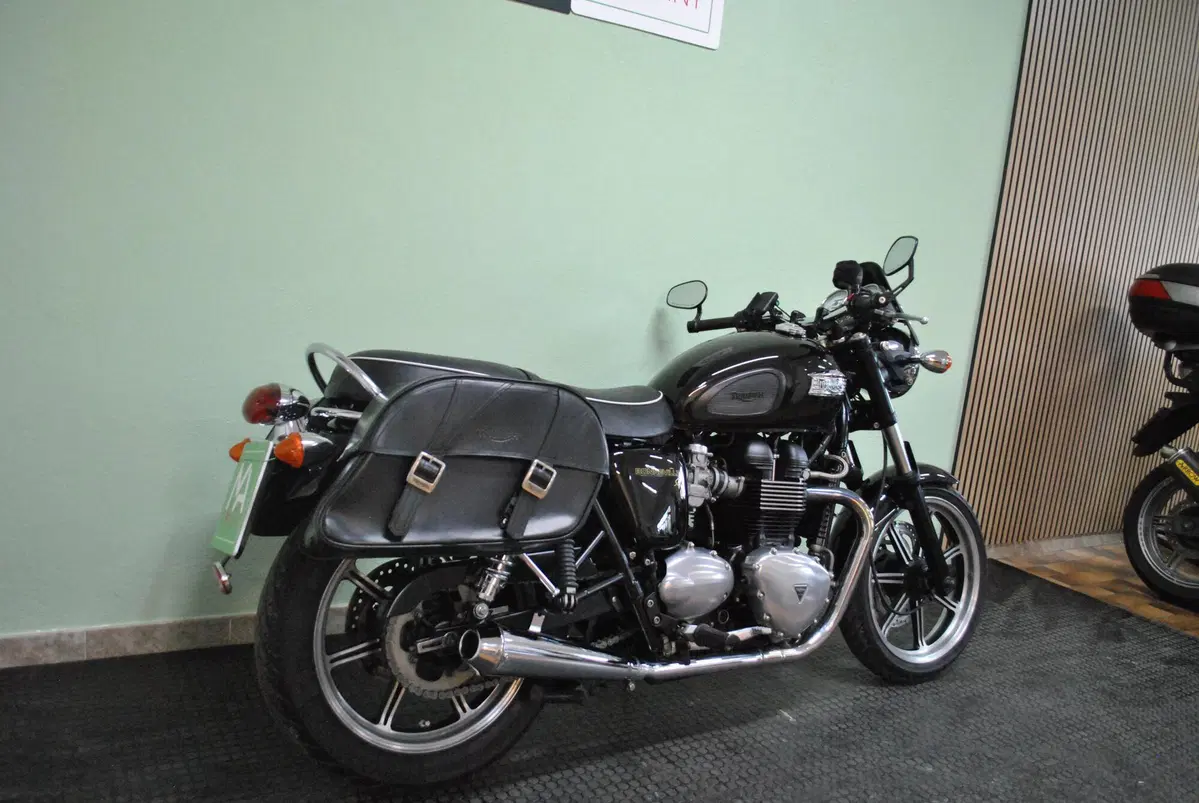 Triumph Bonneville (2007 - 16) (8)