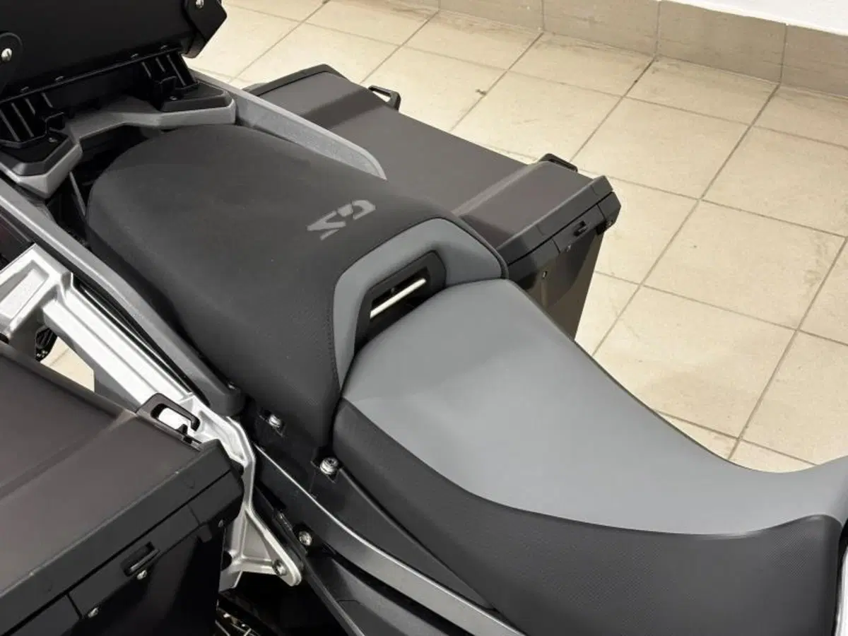 Bmw R 1300 GS Adventure Trophy (2025 - 26) (9)