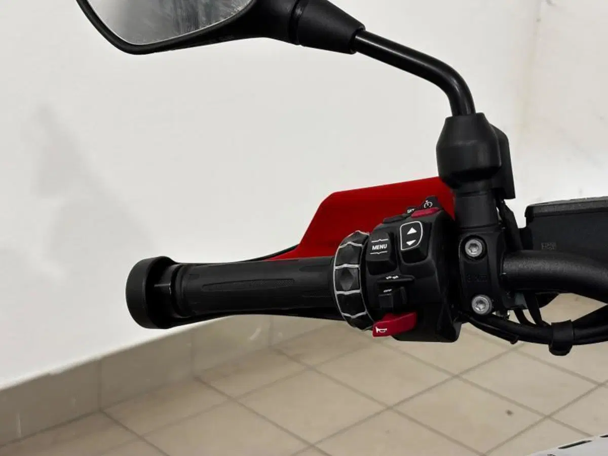 Bmw R 1300 GS Adventure Trophy (2025 - 26) (12)