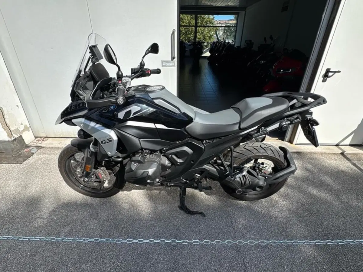 Bmw R 1300 GS Triple Black (2023 - 26) (4)