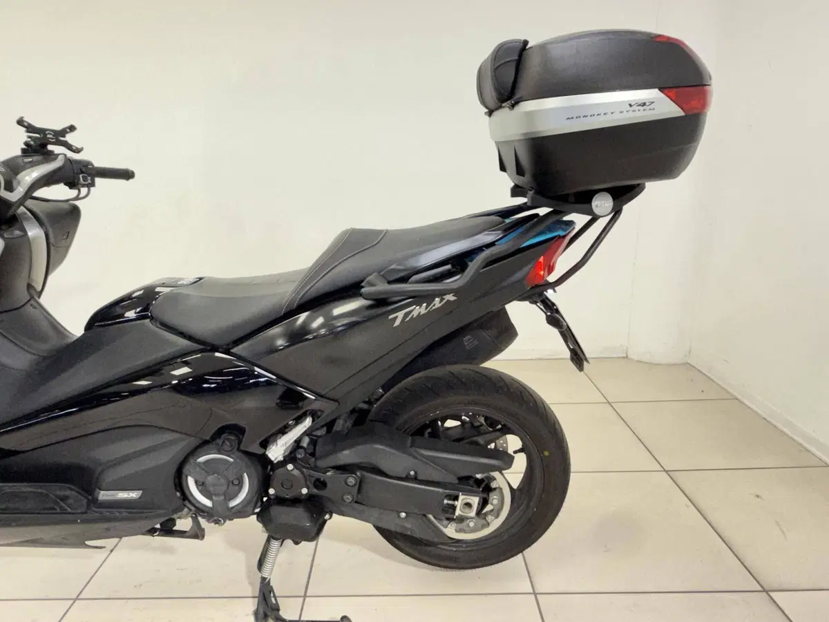 Yamaha T-Max 530 (2017 - 19) (11)