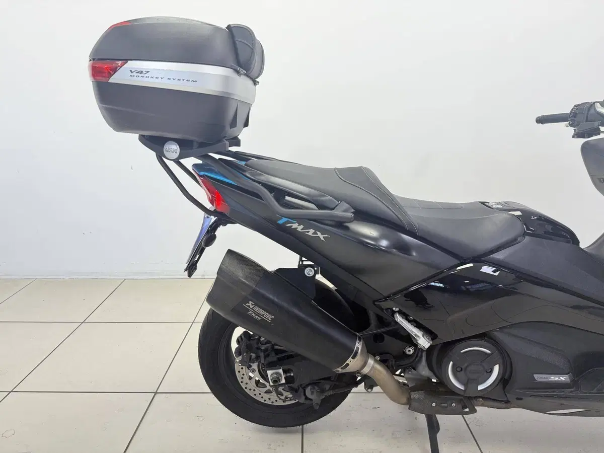 Yamaha T-Max 530 (2017 - 19) (14)