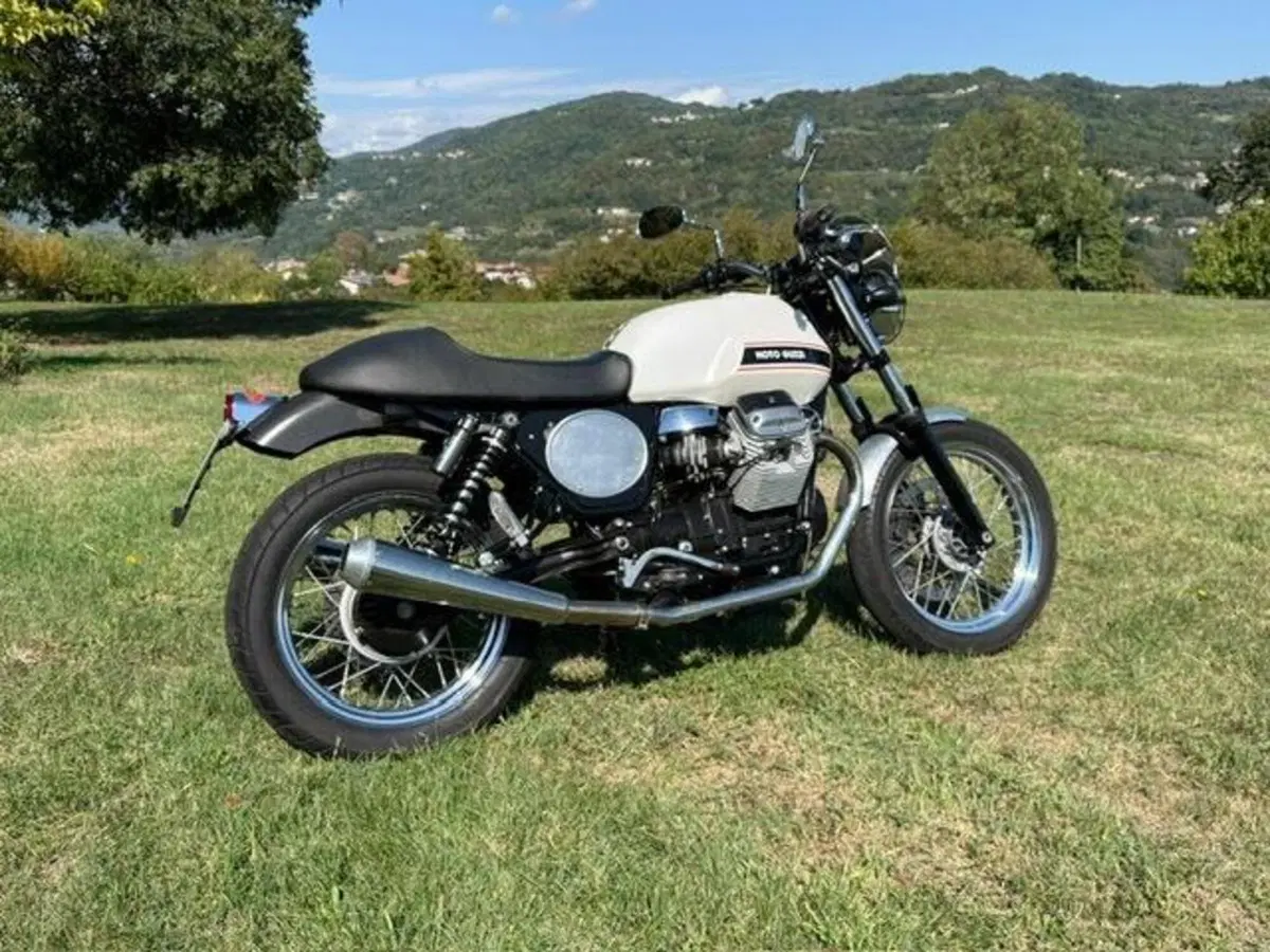 Moto Guzzi V7 Classic (2008 - 12) (7)