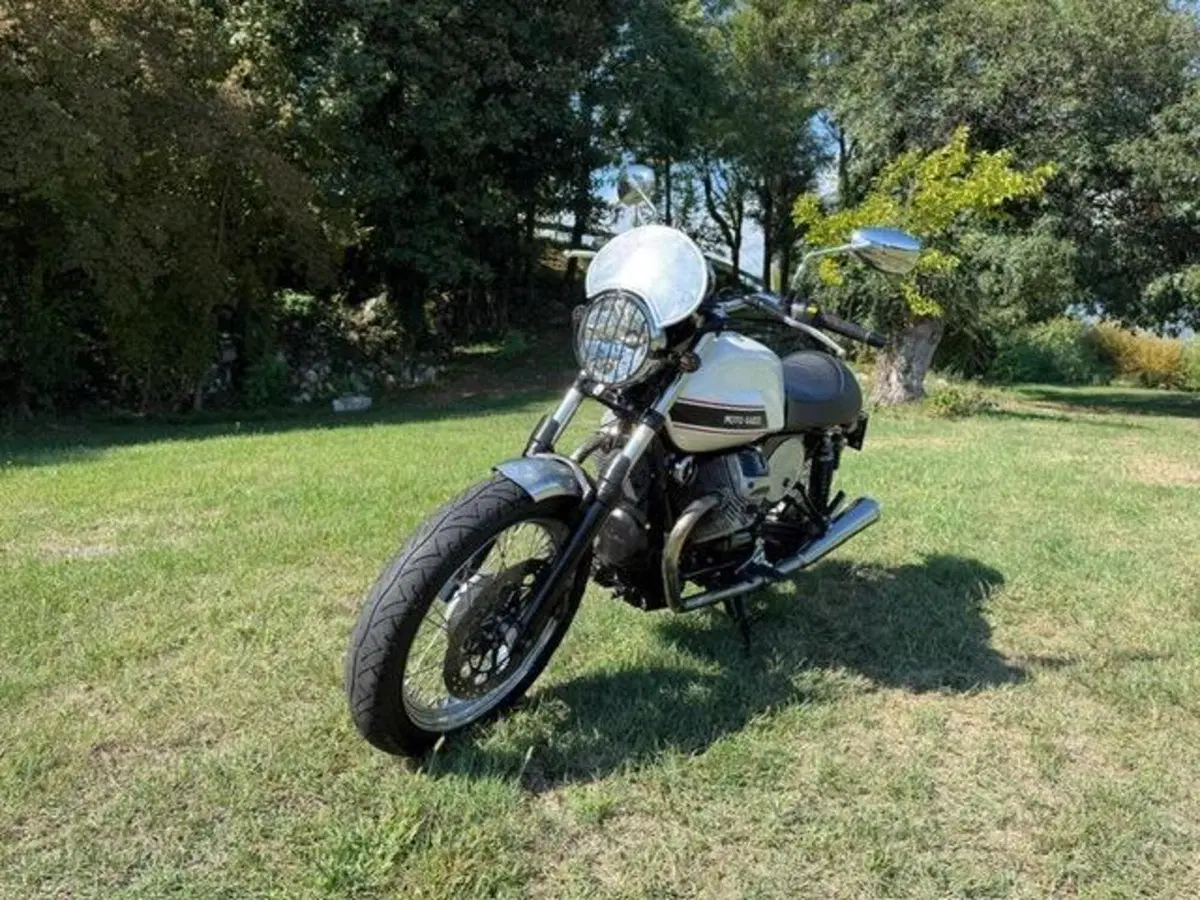 Moto Guzzi V7 Classic (2008 - 12) (9)