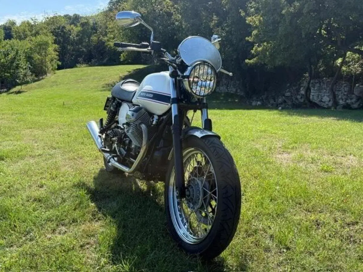 Moto Guzzi V7 Classic (2008 - 12) (10)