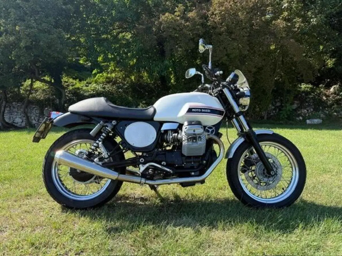 Moto Guzzi V7 Classic (2008 - 12)