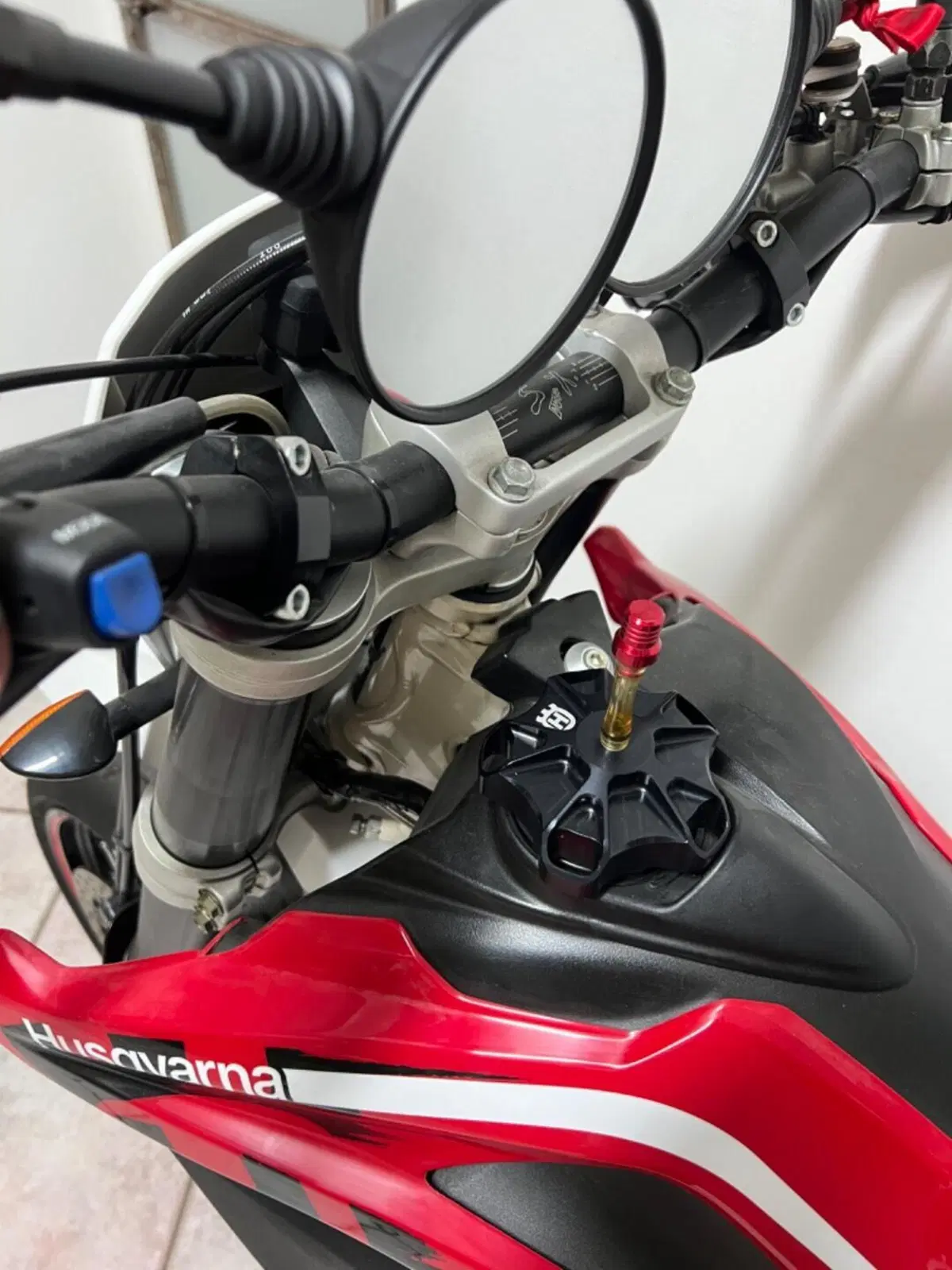 Husqvarna SM 510 R (2010 - 12) (6)