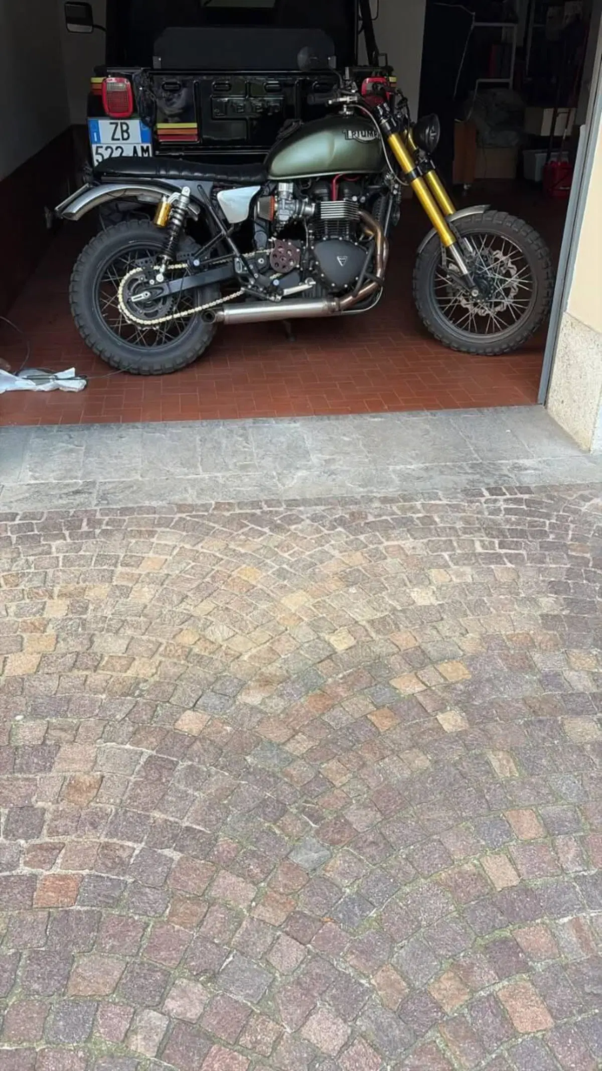 Triumph Scrambler (2006 - 17) (2)