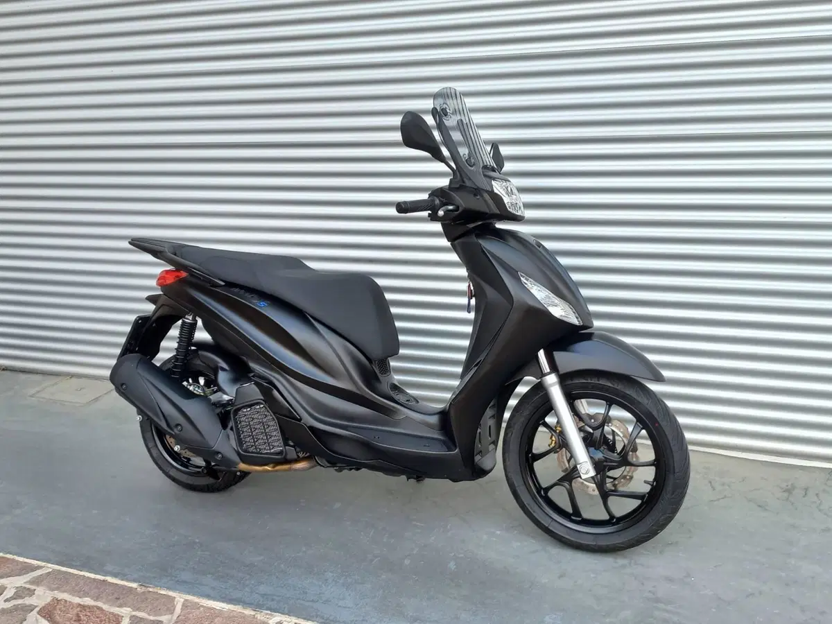 Piaggio Medley 200 S (2025 - 26) (3)
