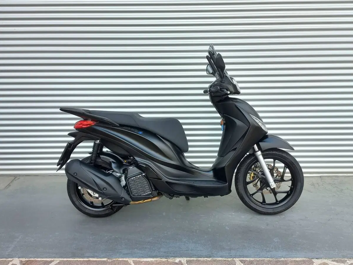 Piaggio Medley 200 S (2025 - 26) (2)