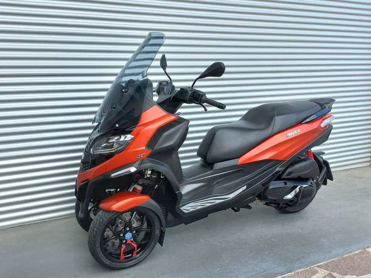Piaggio MP3 400 Sport ABS Hpe (2023 - 24) (4)