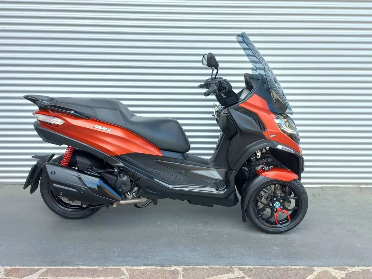 Piaggio MP3 400 Sport ABS Hpe (2023 - 24) (2)