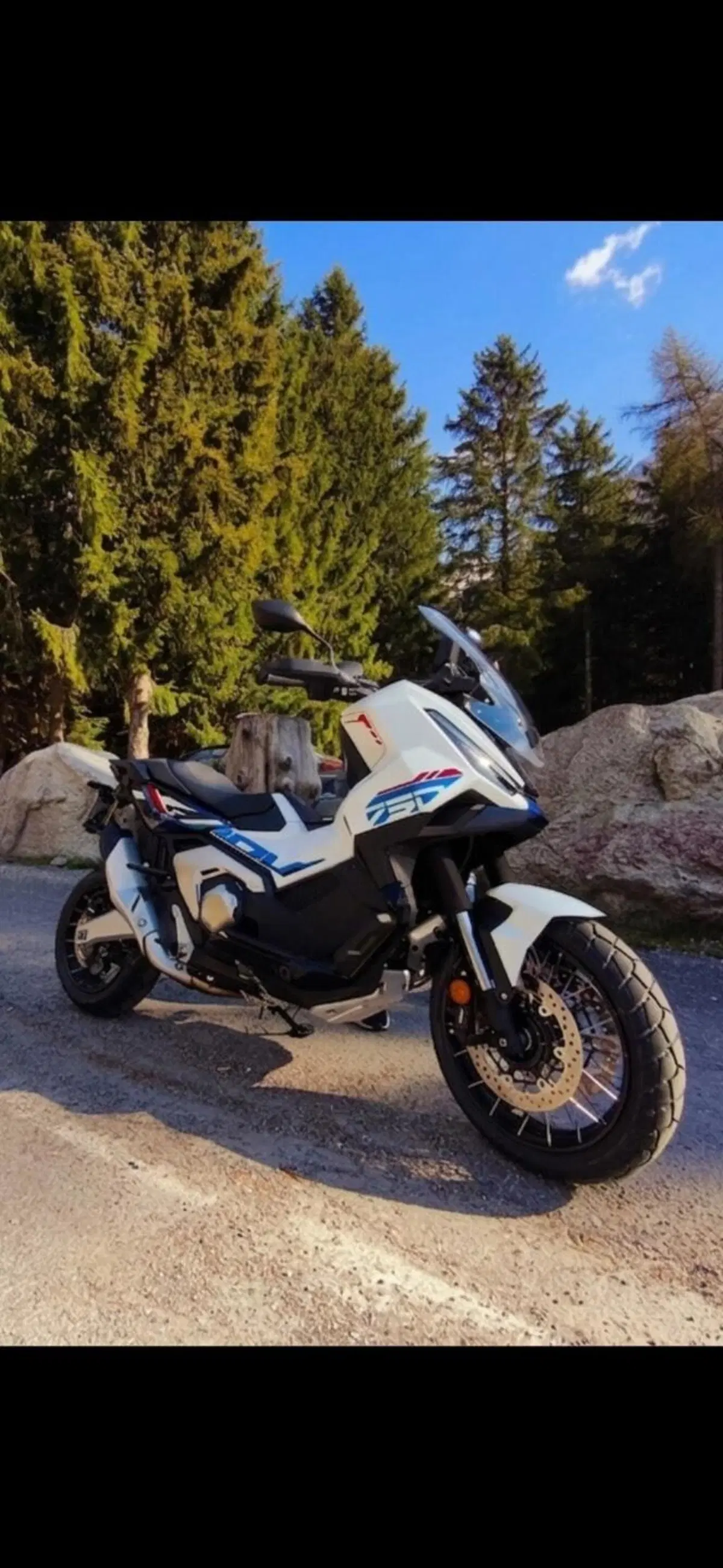 Honda X-ADV 750 Special Edition Travel (2026) (6)