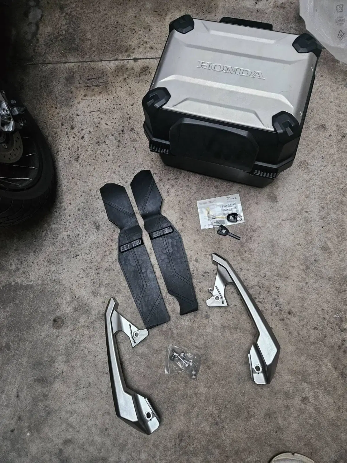 Honda X-ADV 750 (2017) (6)