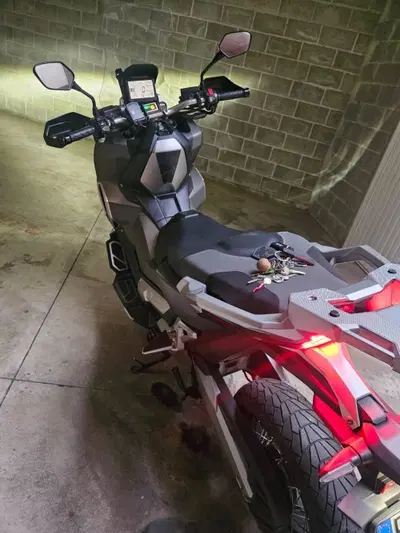 Honda X-ADV 750 (2017) usata