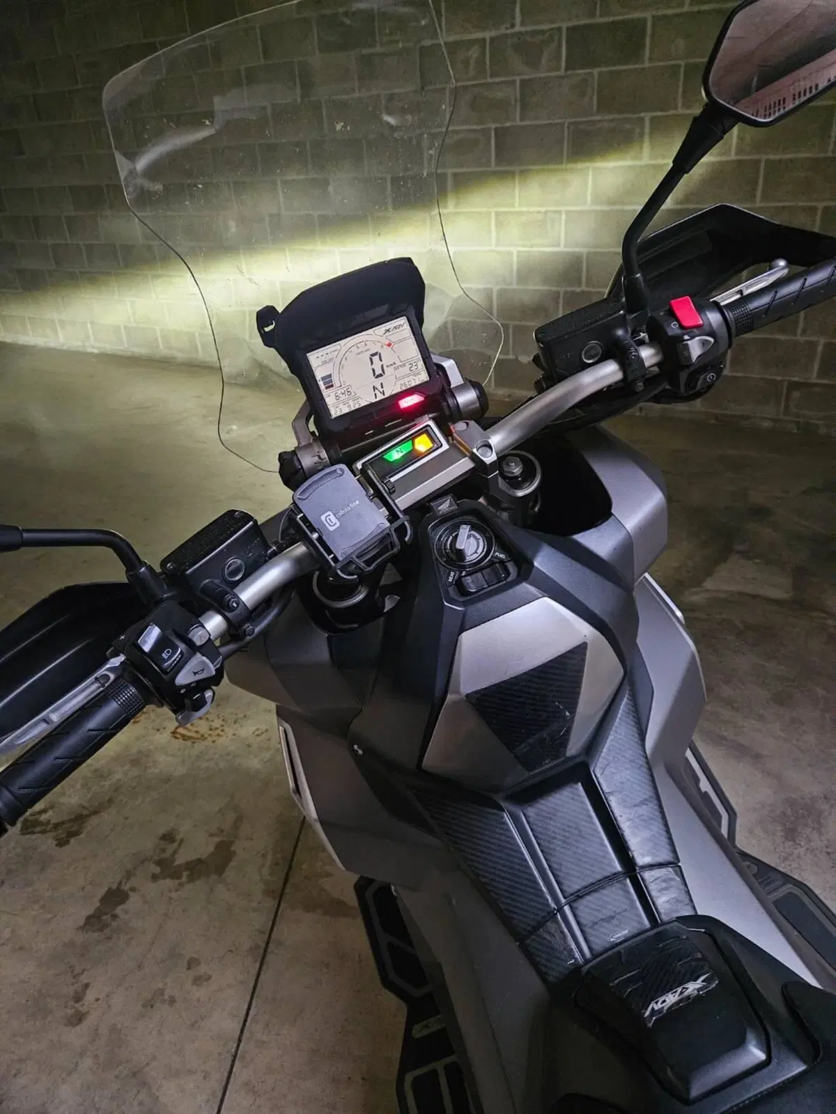 Honda X-ADV 750 (2017) (4)
