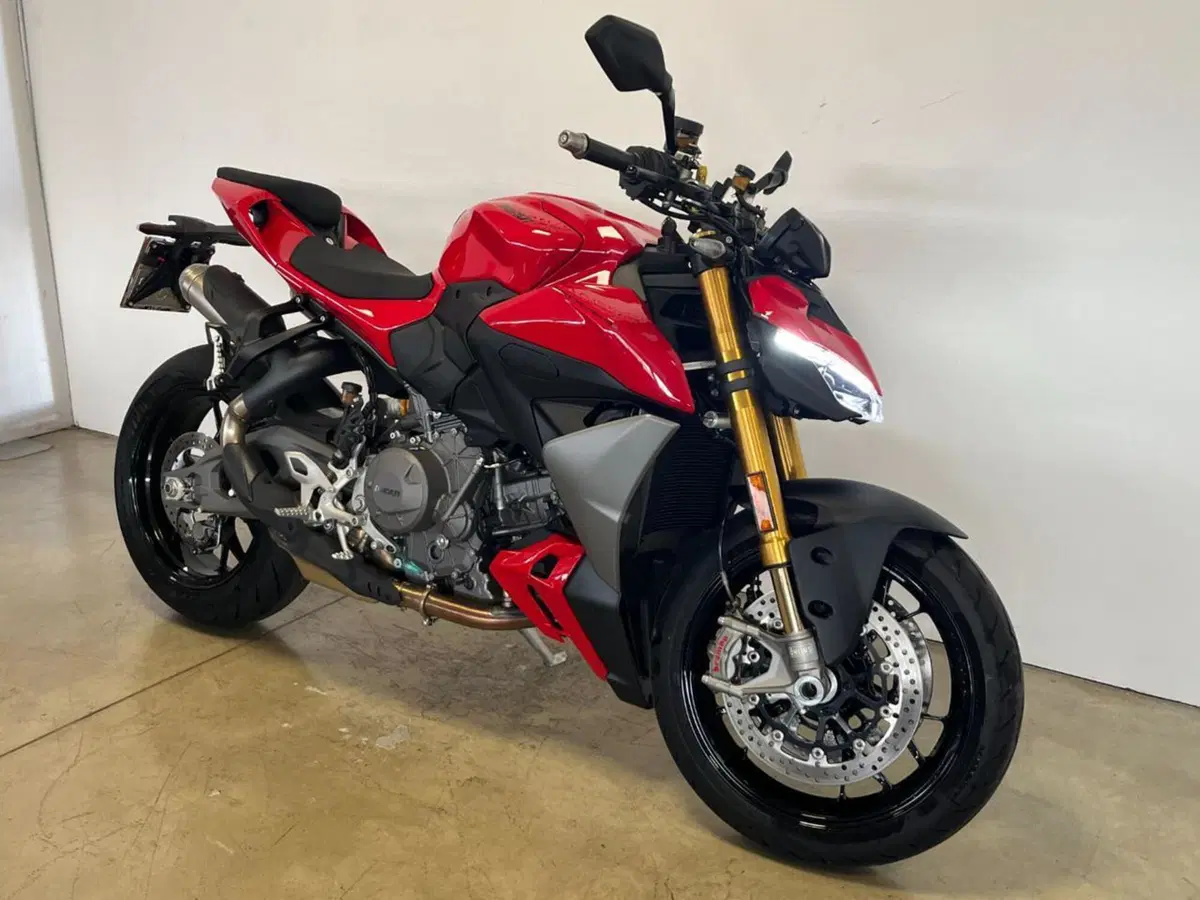 Ducati Streetfighter V2 (2025 - 26) (2)