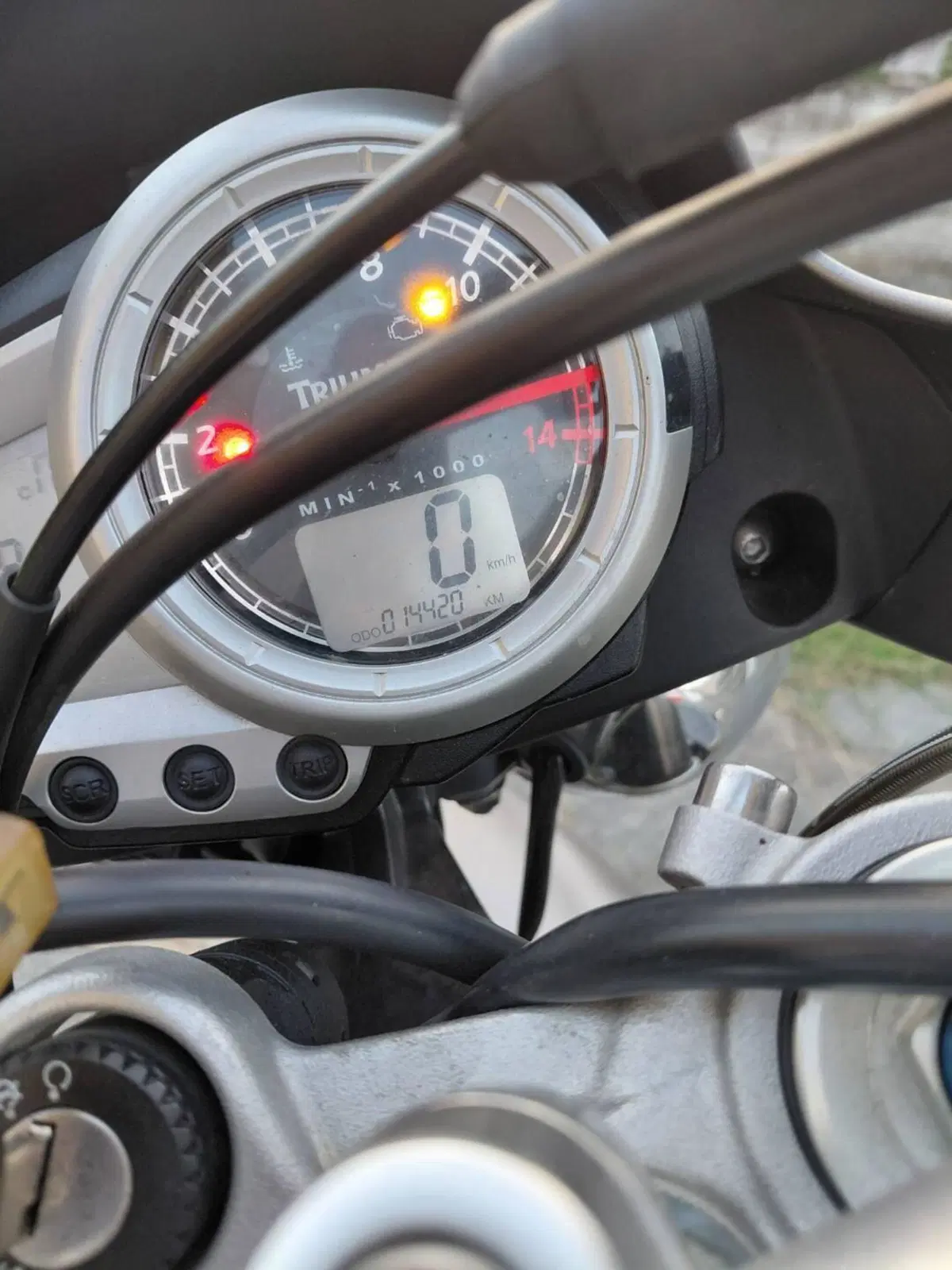 Triumph Street Triple R (2009 - 12) (4)