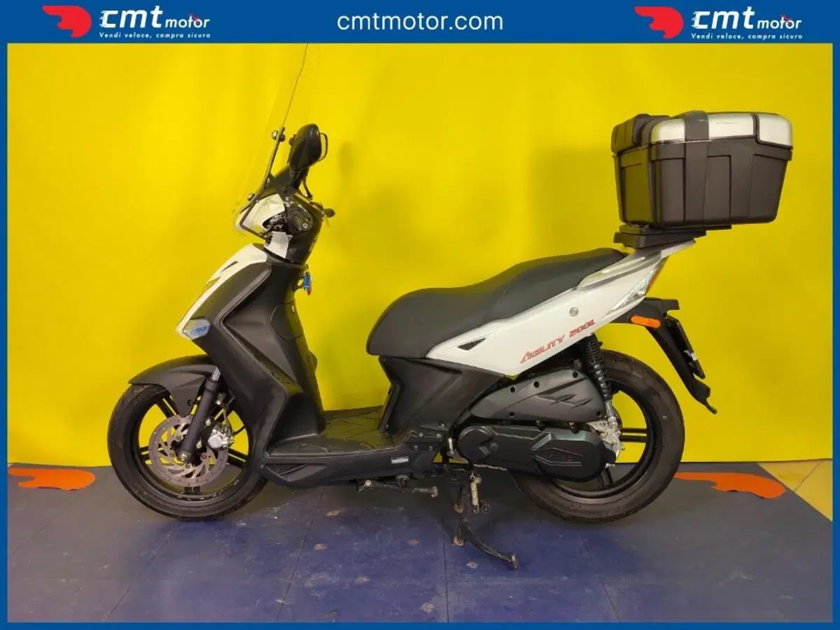 Kymco Agility 200i R16 (2008 - 16) (3)