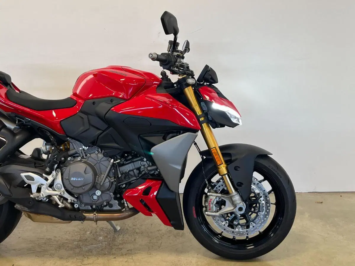 Ducati Streetfighter V2 S (2025 - 26) (5)