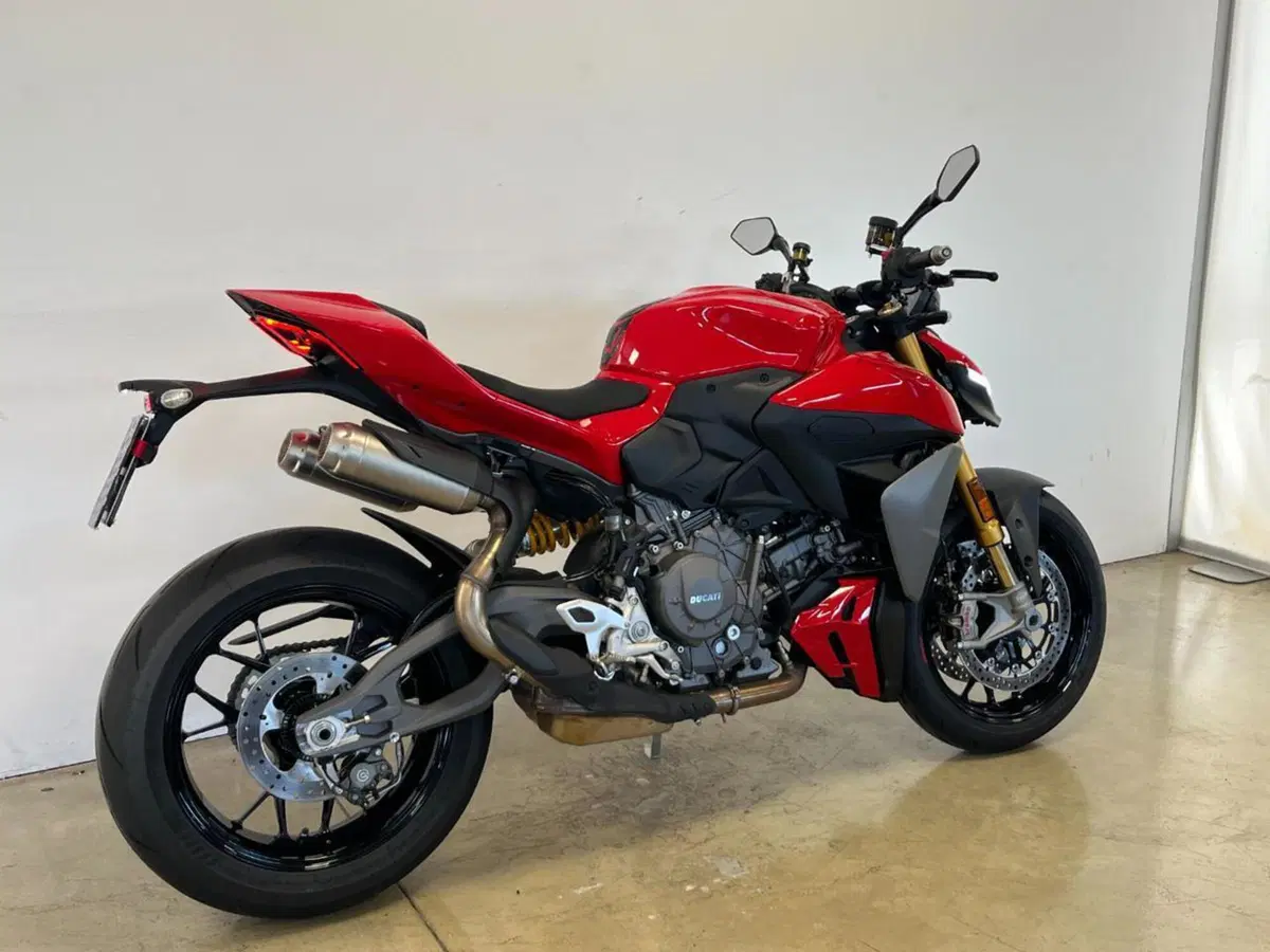 Ducati Streetfighter V2 S (2025 - 26) (7)