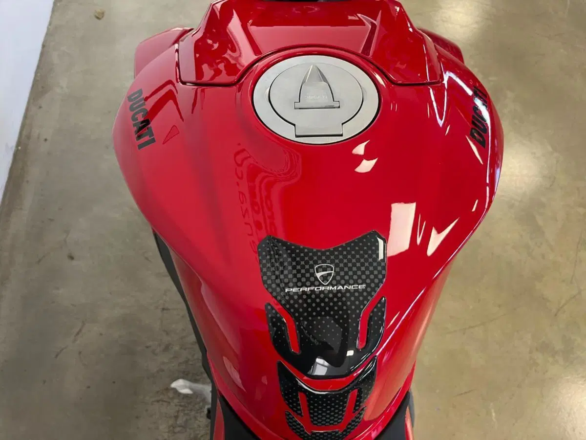 Ducati Streetfighter V2 S (2025 - 26) (10)