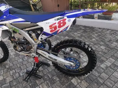 Yamaha YZ 450 F (2015) usata