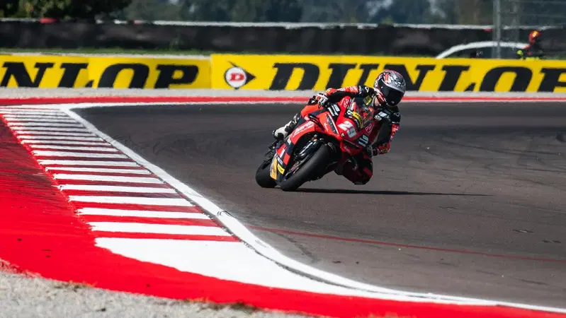 Dunlop CIV 2026, Cremona: Spinelli è in pole! Cinque marchi e 11 piloti in un secondo, è bagarre totale [RISULTATI]