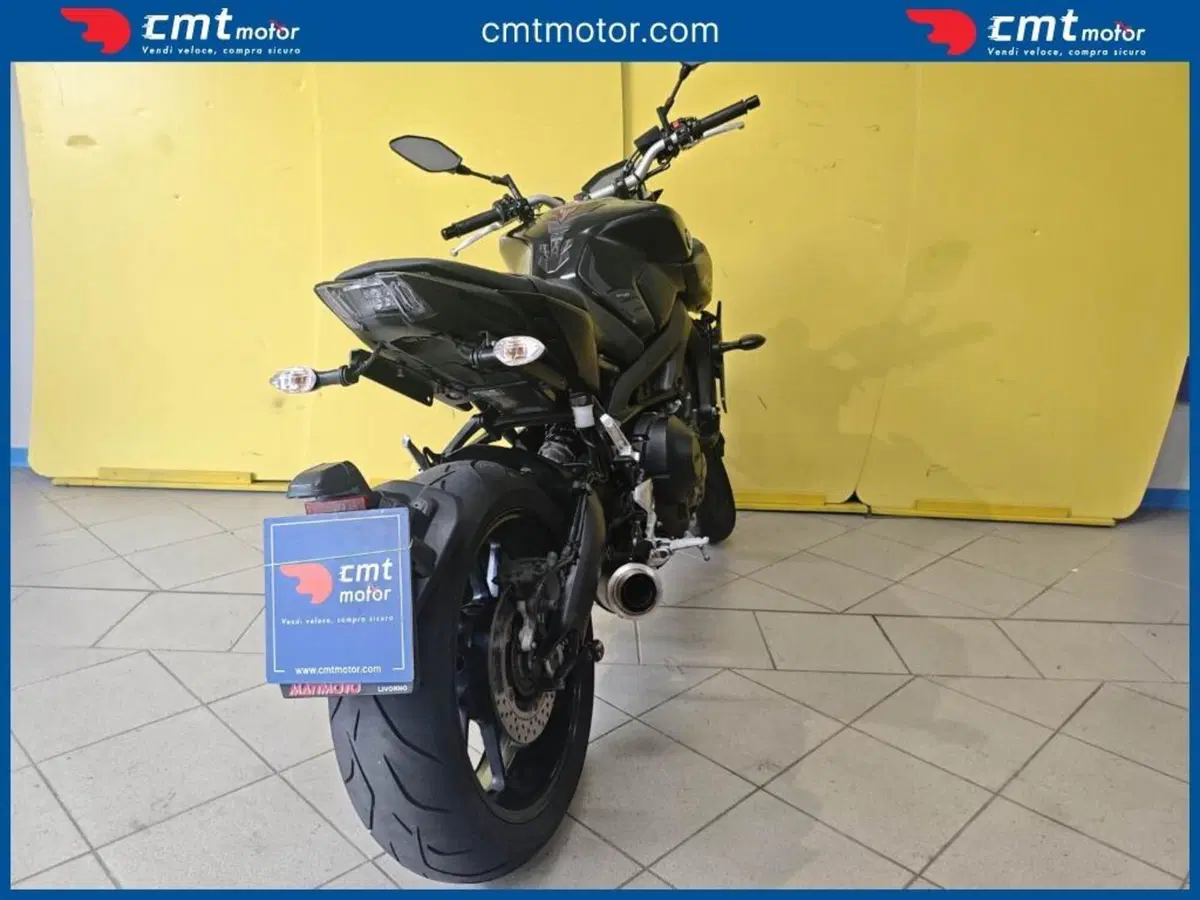 Yamaha MT-09 (2017 - 20) (4)