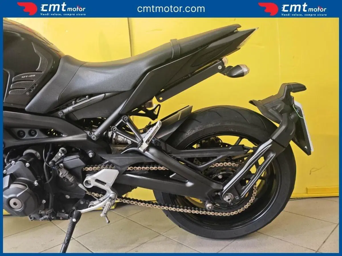 Yamaha MT-09 (2017 - 20) (8)